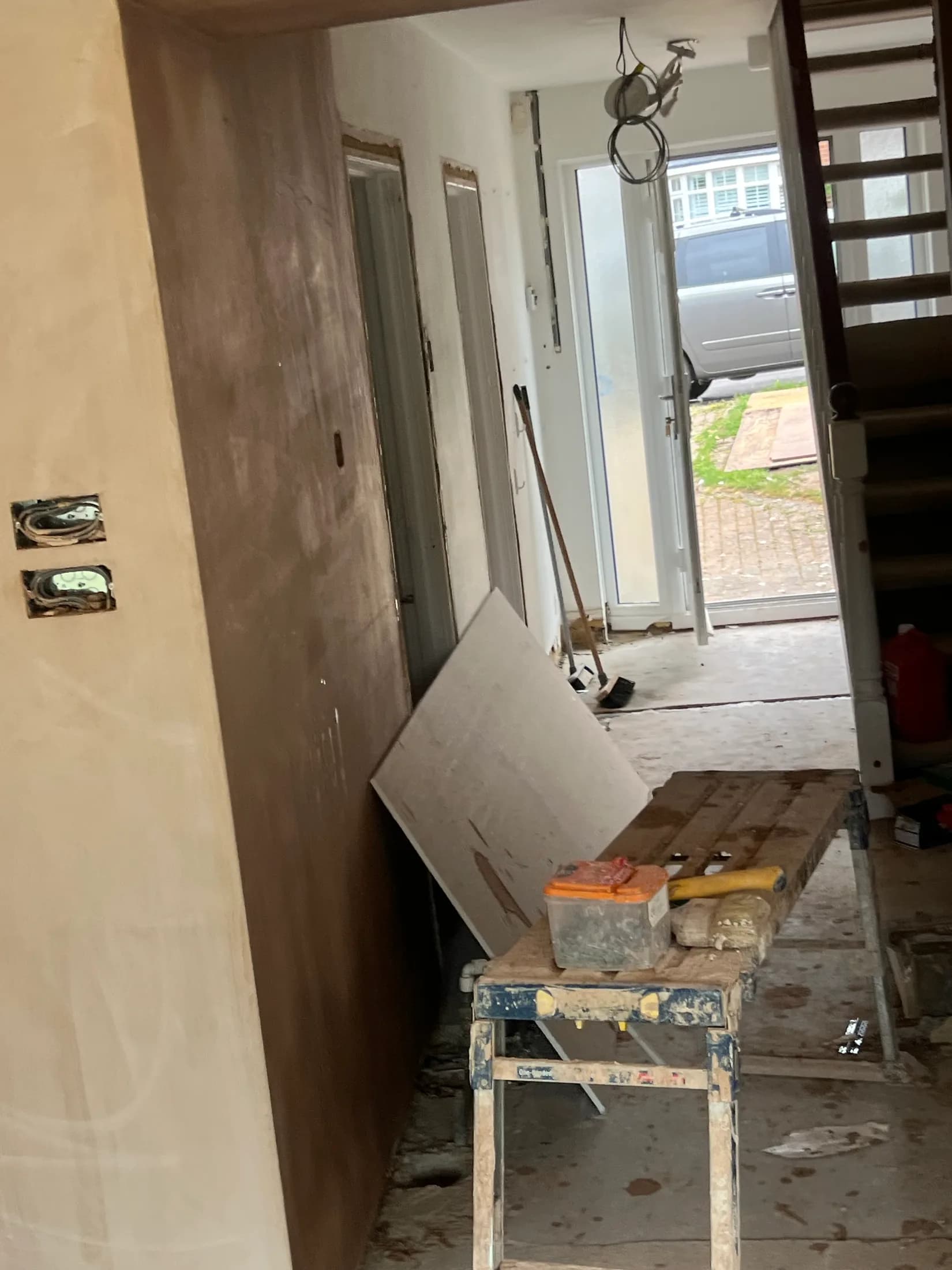 Large detached family home — photo 9